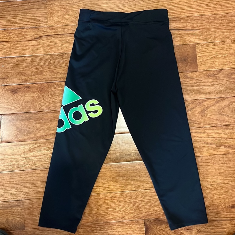 Adidas athletic capri pants - Picture 3 of 3